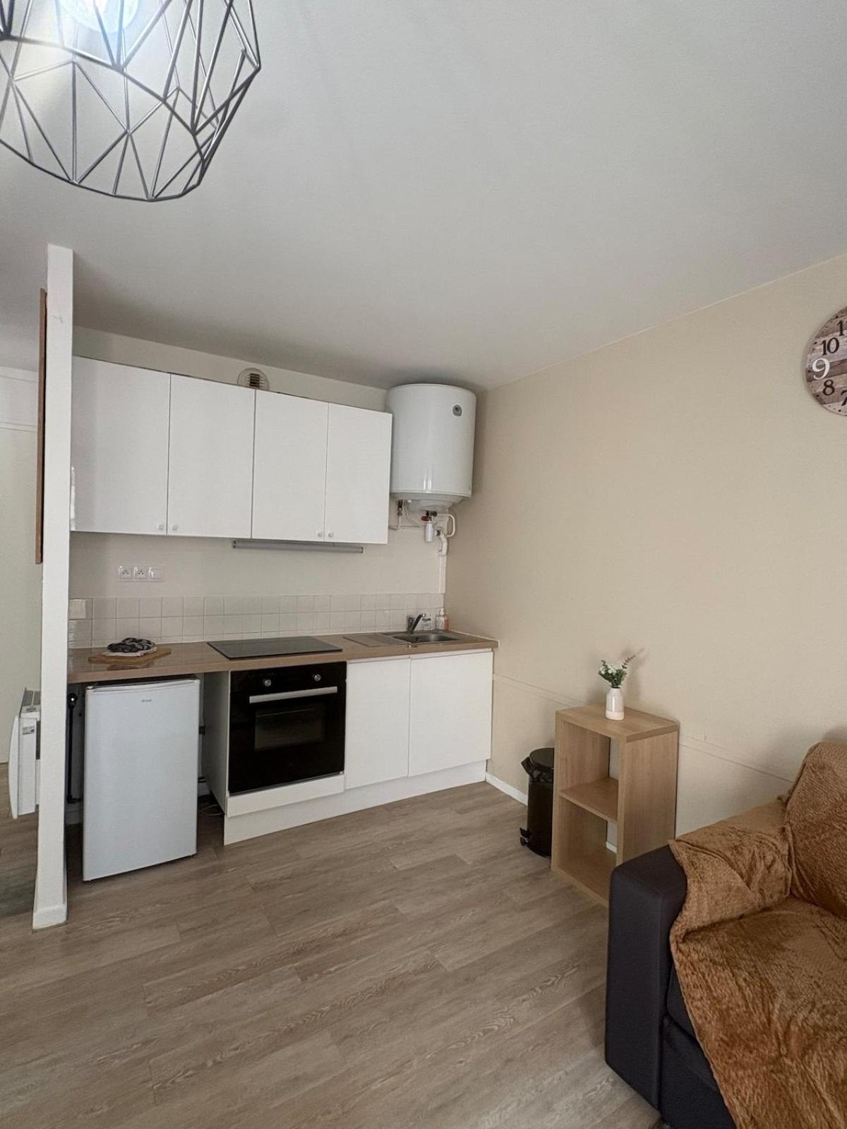 Charmant Studio Apartment *
